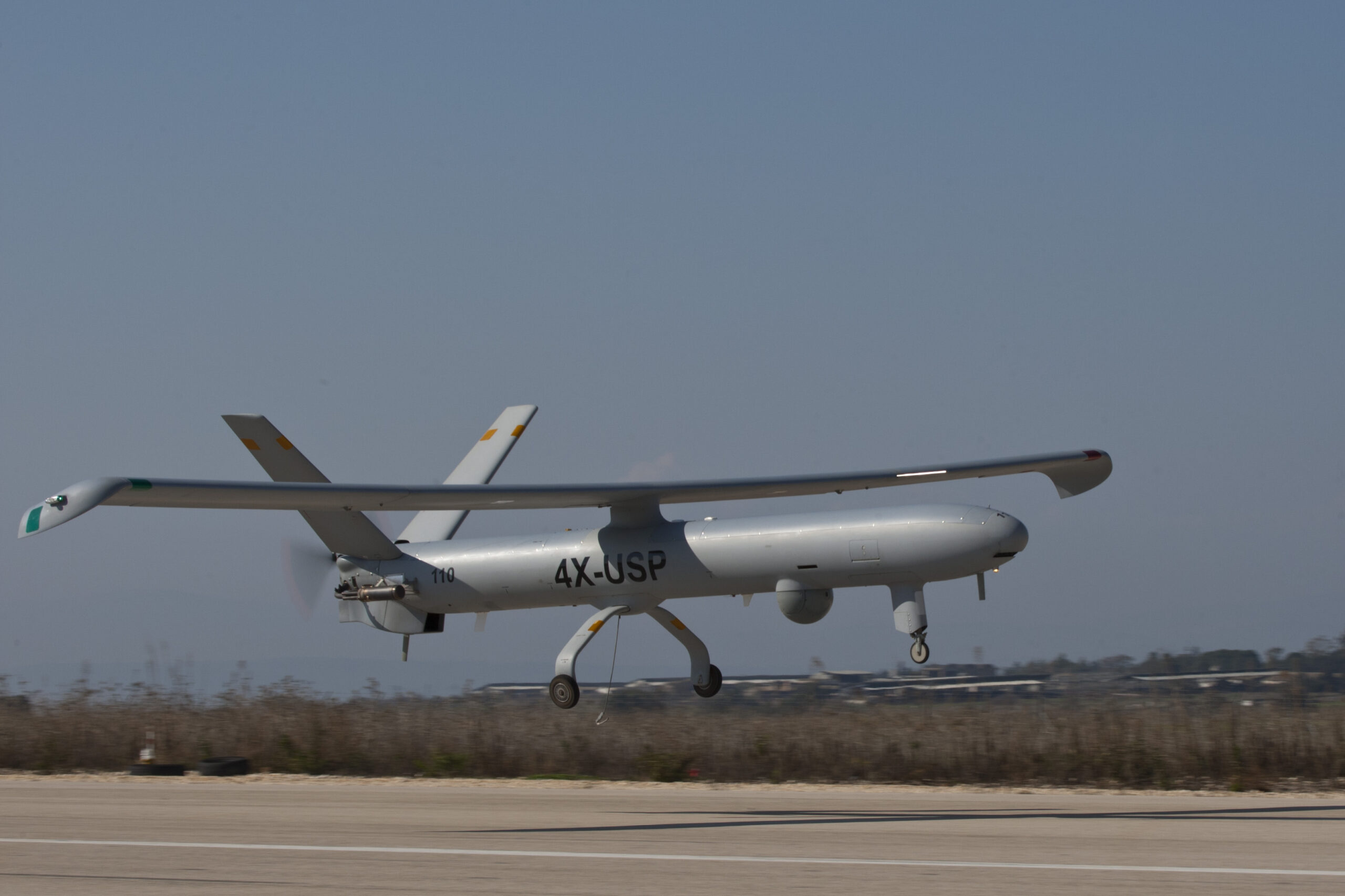 Elbit Systems Hermes-450 unmanned aircraft takeoff מל״ט זיק הרמס 450 מתוצרת אאלביט מערכות