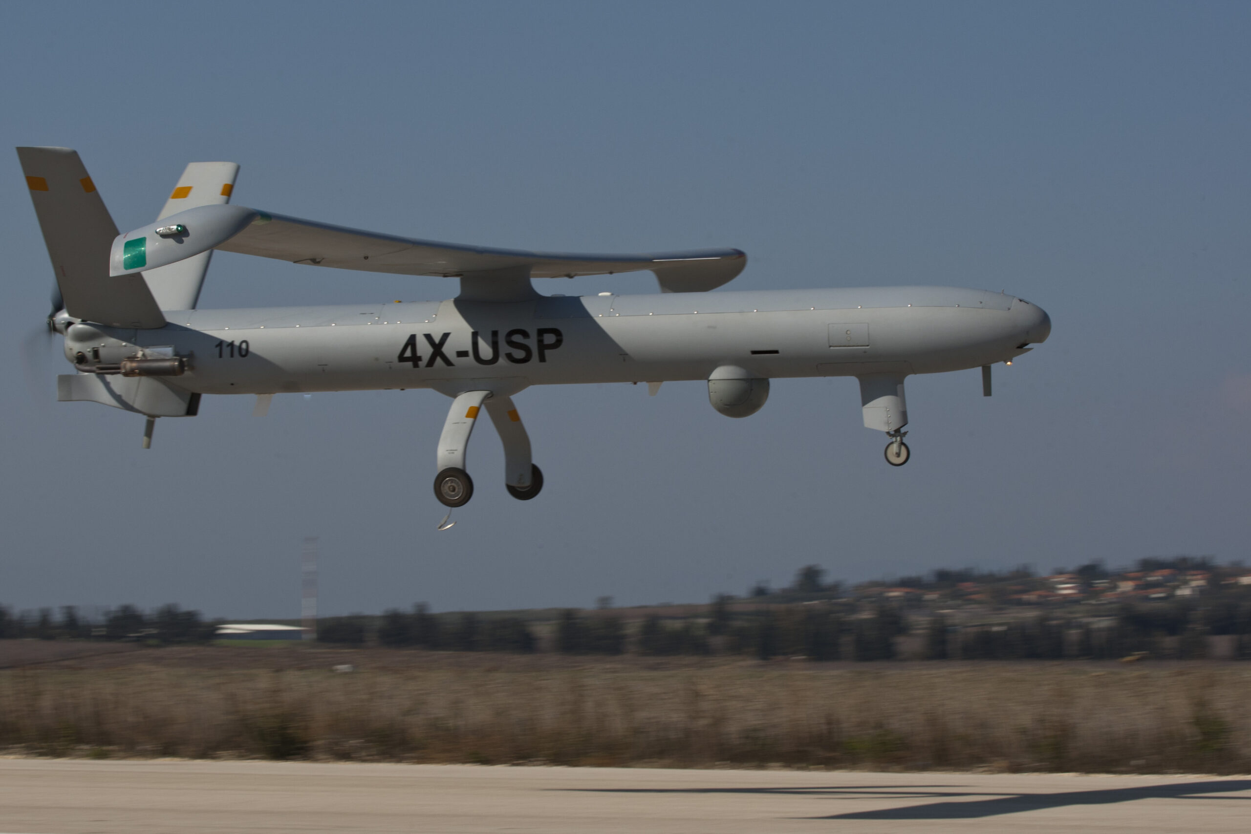 Elbit Systems Hermes-450 unmanned aircraft takeoff מל״ט זיק הרמס 450 מתוצרת אאלביט מערכות